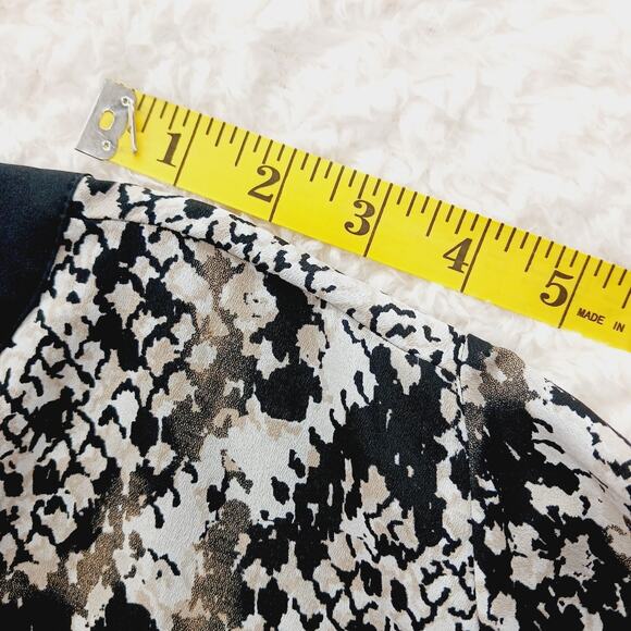Blouse Size 3X Snake Black Beige Chic Minimalist Bold Edgy Work Resort Vacation - Picture 7 of 16